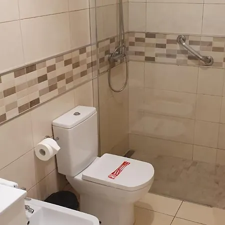 アパート With Heated Pools In アデヘ